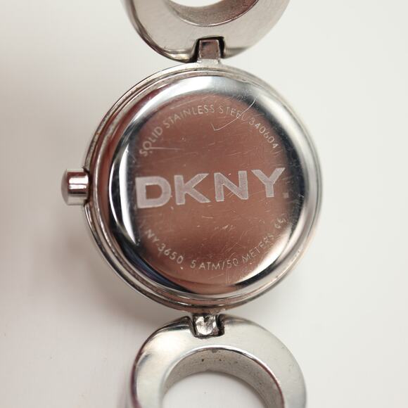 DKNY Womens Silver Tone Jeweled 24mm Watch Circle Link Bracelet w New Battery - Picture 14 of 14